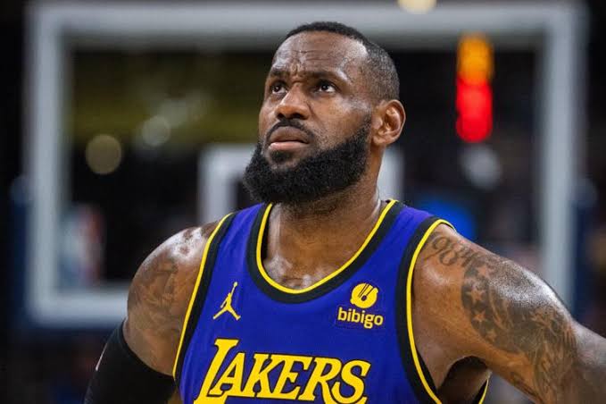 Former NFL Player Says LeBron James Doesn’t Prioritize Winning Anymore. Check it out.. 👀