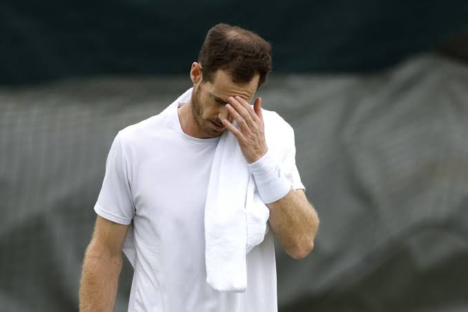 BREAKING‼️  Two-time champion Andy Murray has withdrawn from the singles at Wimbledon.  The Brit intends to play in the doubles with his brother Jamie. He will be replaced in the draw by David Goffin.