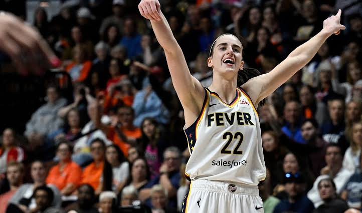 “Caitlin Clark Leads Fever to Historic Showdown: Biggest WNBA Crowd Since ’99 Packs Arena for Clash with Aces!”…