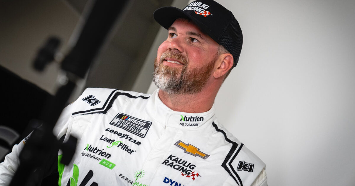 BREAKING NEWS: Excitement fills Eldora Speedway as Double L Motorsports Superman Jonathan Davenport announces, I’m going Nowhere, after making the bold decision Tony Stewart has promised to make him…